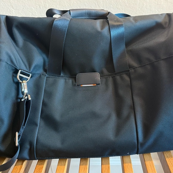 Briggs & Riley Duffle (Basline) - Picture 12 of 15